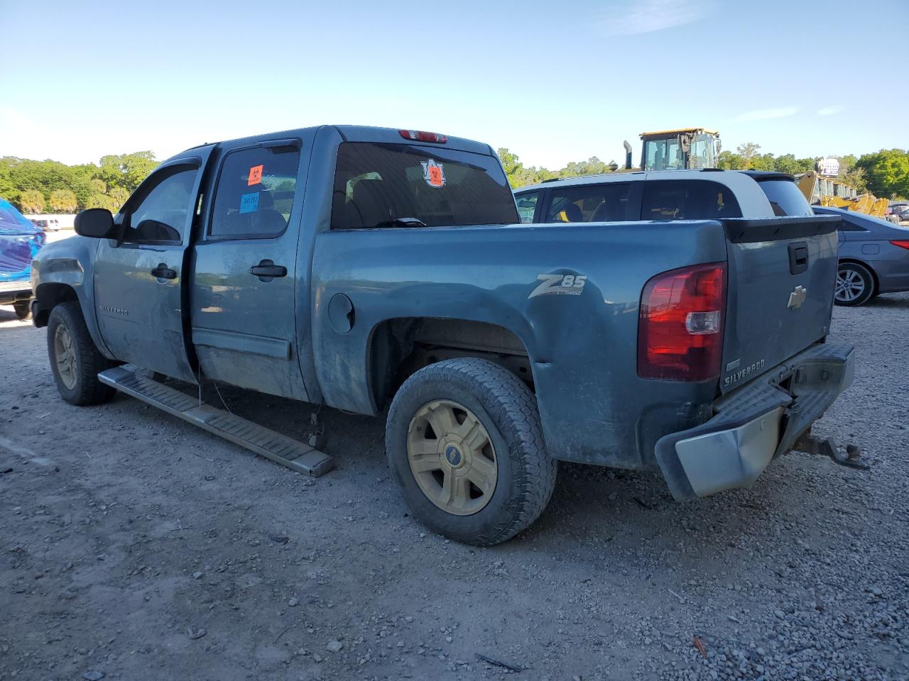 Photo 1 VIN: 3GCPCSE04BG309950 - CHEVROLET SILVERADO 