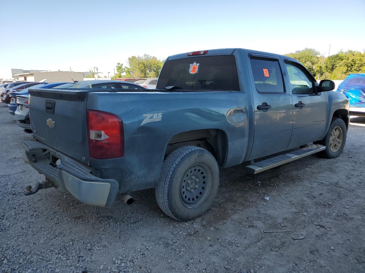 Photo 2 VIN: 3GCPCSE04BG309950 - CHEVROLET SILVERADO 