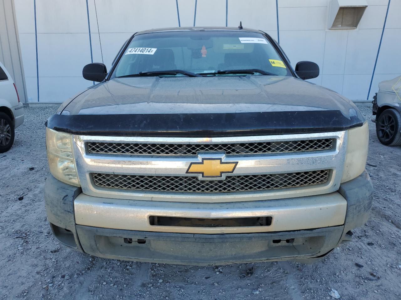 Photo 4 VIN: 3GCPCSE04BG309950 - CHEVROLET SILVERADO 