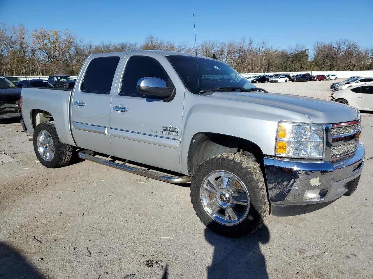 Photo 3 VIN: 3GCPCSE04CG184305 - CHEVROLET SILVERADO 