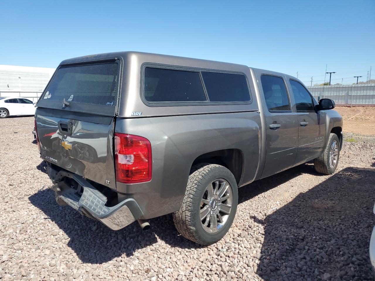 Photo 2 VIN: 3GCPCSE04DG170924 - CHEVROLET SILVERADO 