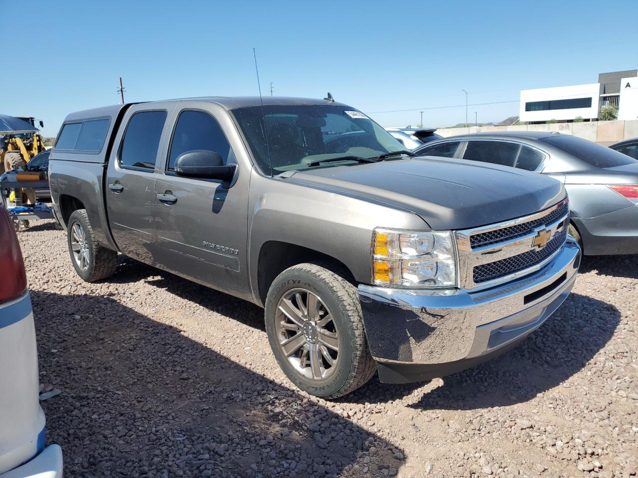 Photo 3 VIN: 3GCPCSE04DG170924 - CHEVROLET SILVERADO 