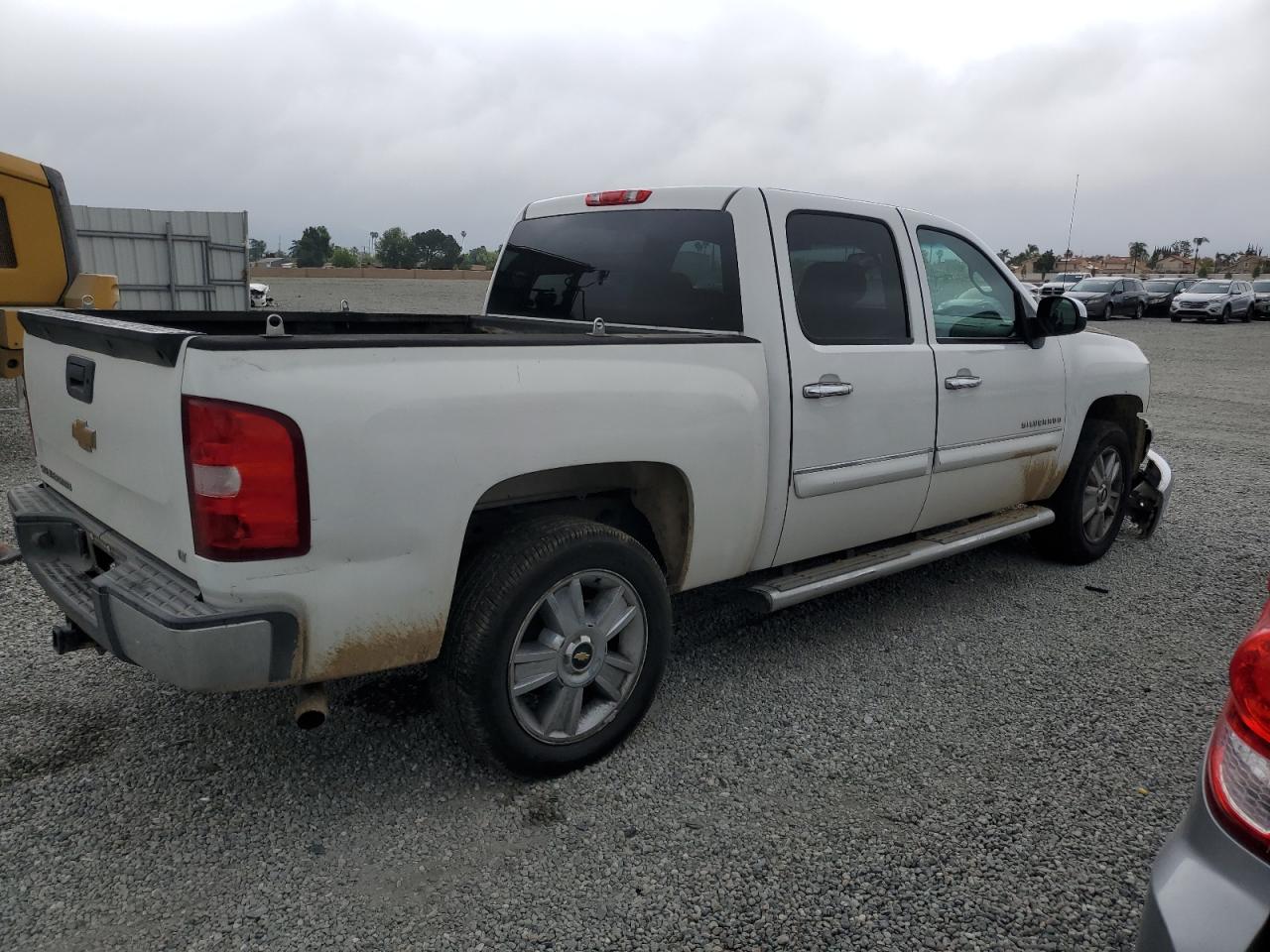 Photo 2 VIN: 3GCPCSE04DG236050 - CHEVROLET SILVERADO 