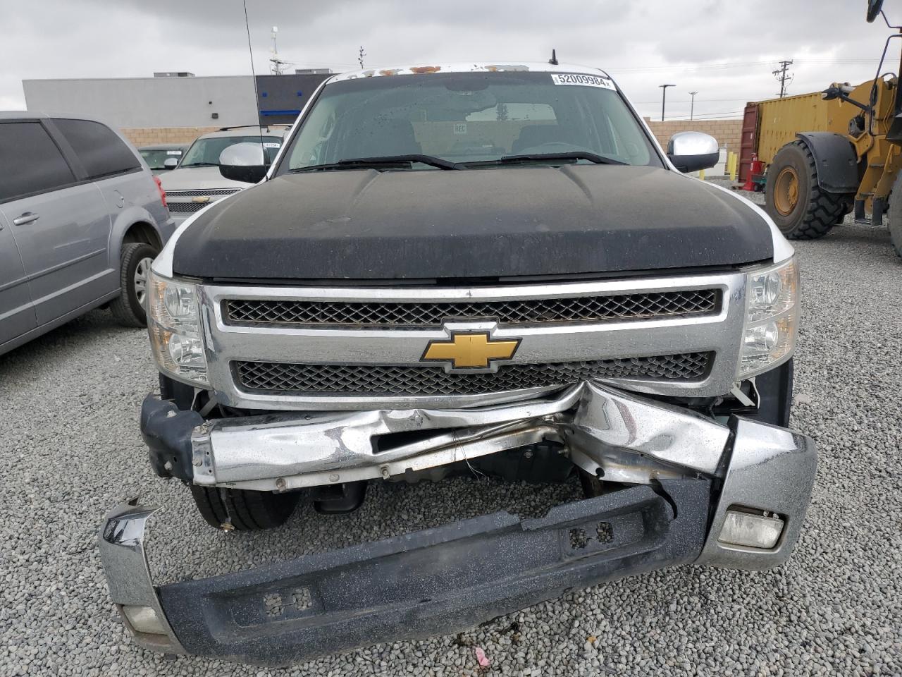 Photo 4 VIN: 3GCPCSE04DG236050 - CHEVROLET SILVERADO 