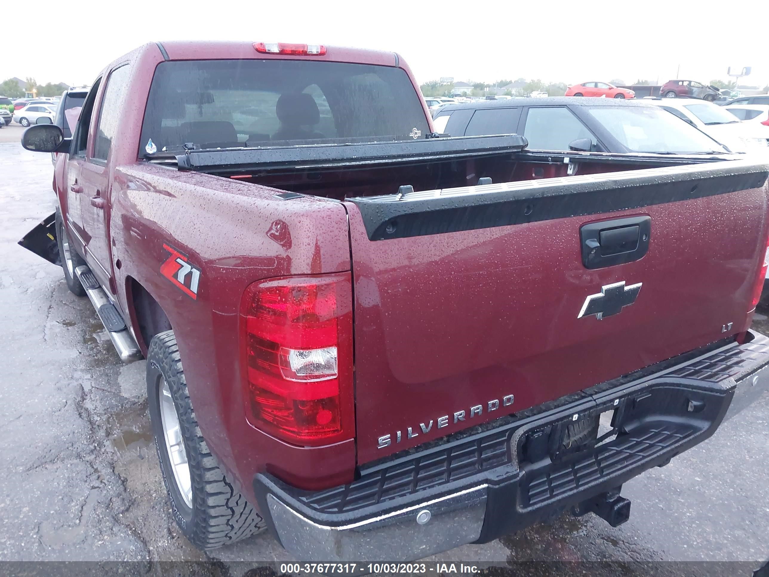 Photo 2 VIN: 3GCPCSE04DG264981 - CHEVROLET SILVERADO 