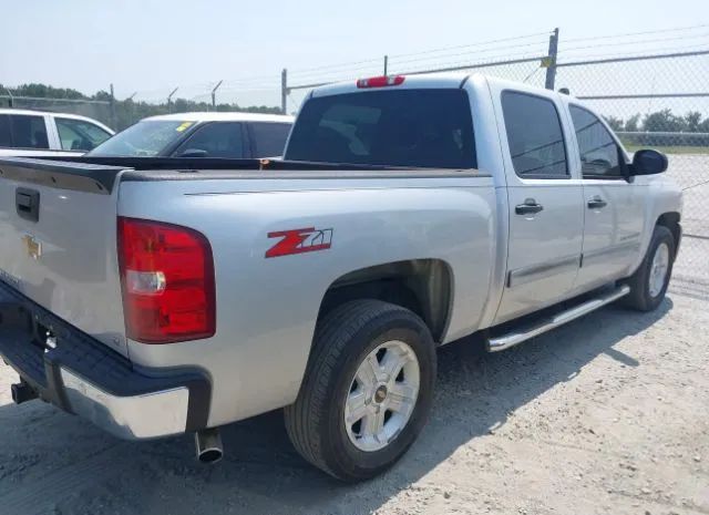 Photo 3 VIN: 3GCPCSE05BG247796 - CHEVROLET SILVERADO 1500 