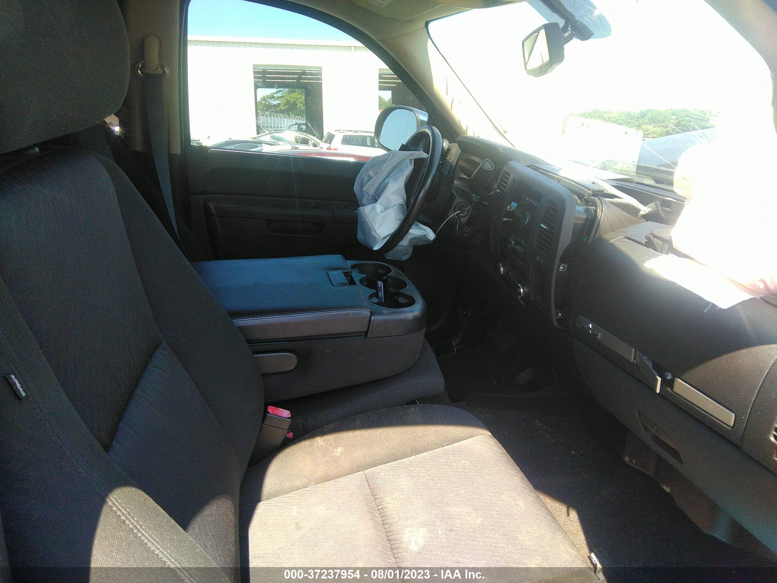 Photo 4 VIN: 3GCPCSE06DG167717 - CHEVROLET SILVERADO 