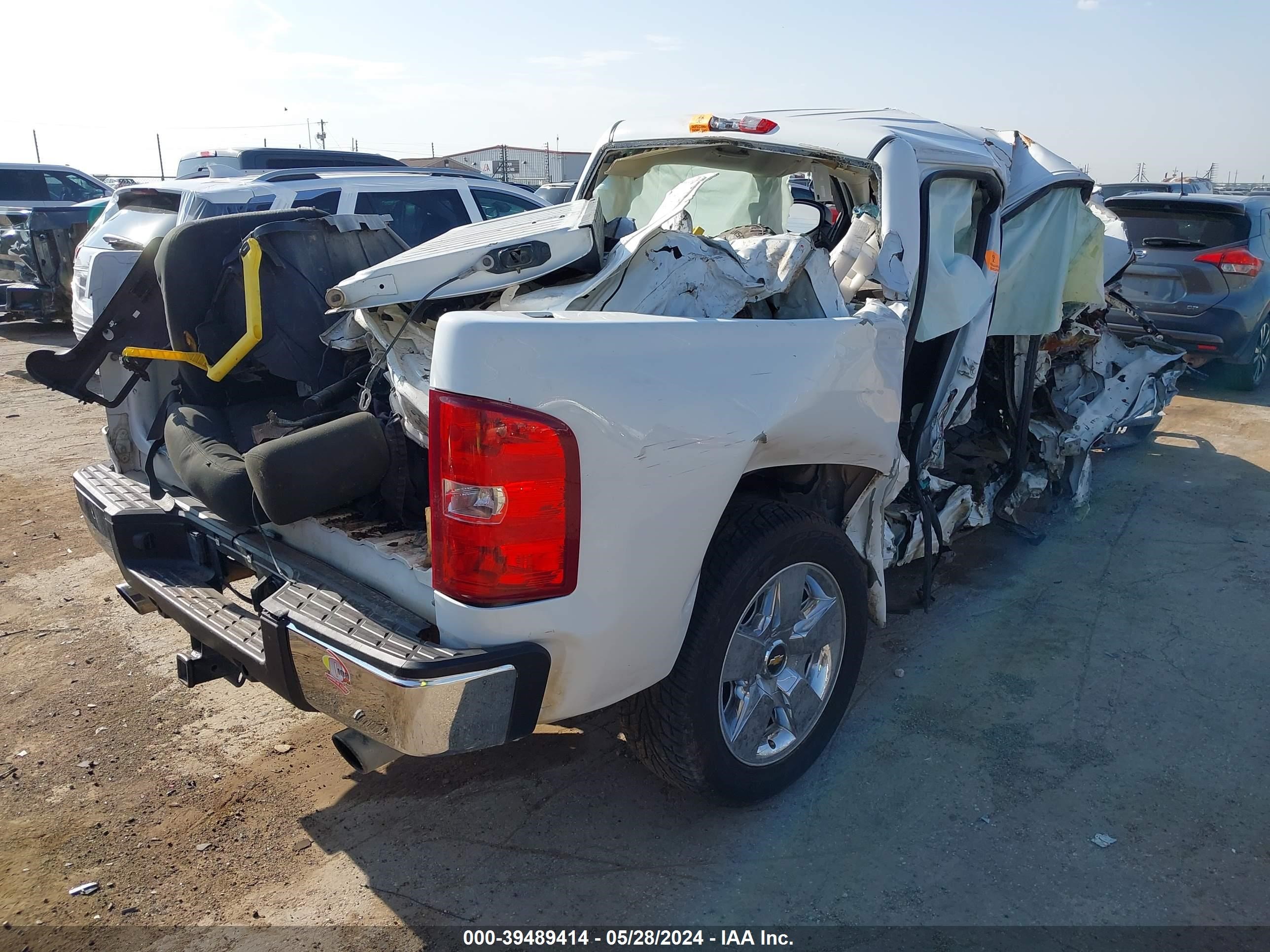 Photo 3 VIN: 3GCPCSE07CG201212 - CHEVROLET SILVERADO 