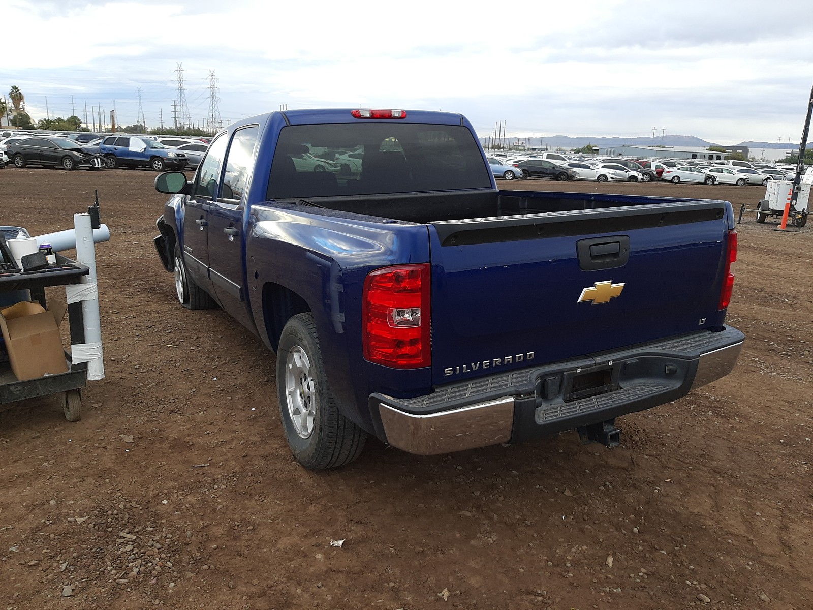 Photo 2 VIN: 3GCPCSE07DG207903 - CHEVROLET SILVERADO 