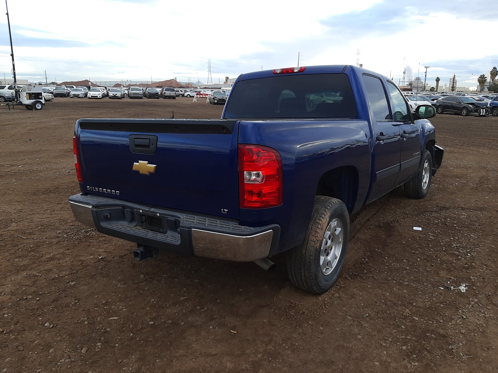 Photo 3 VIN: 3GCPCSE07DG207903 - CHEVROLET SILVERADO 