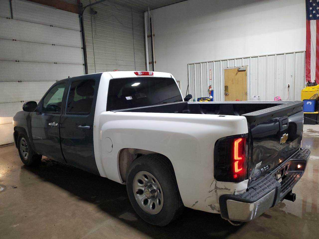 Photo 1 VIN: 3GCPCSE08BG255004 - CHEVROLET SILVERADO 