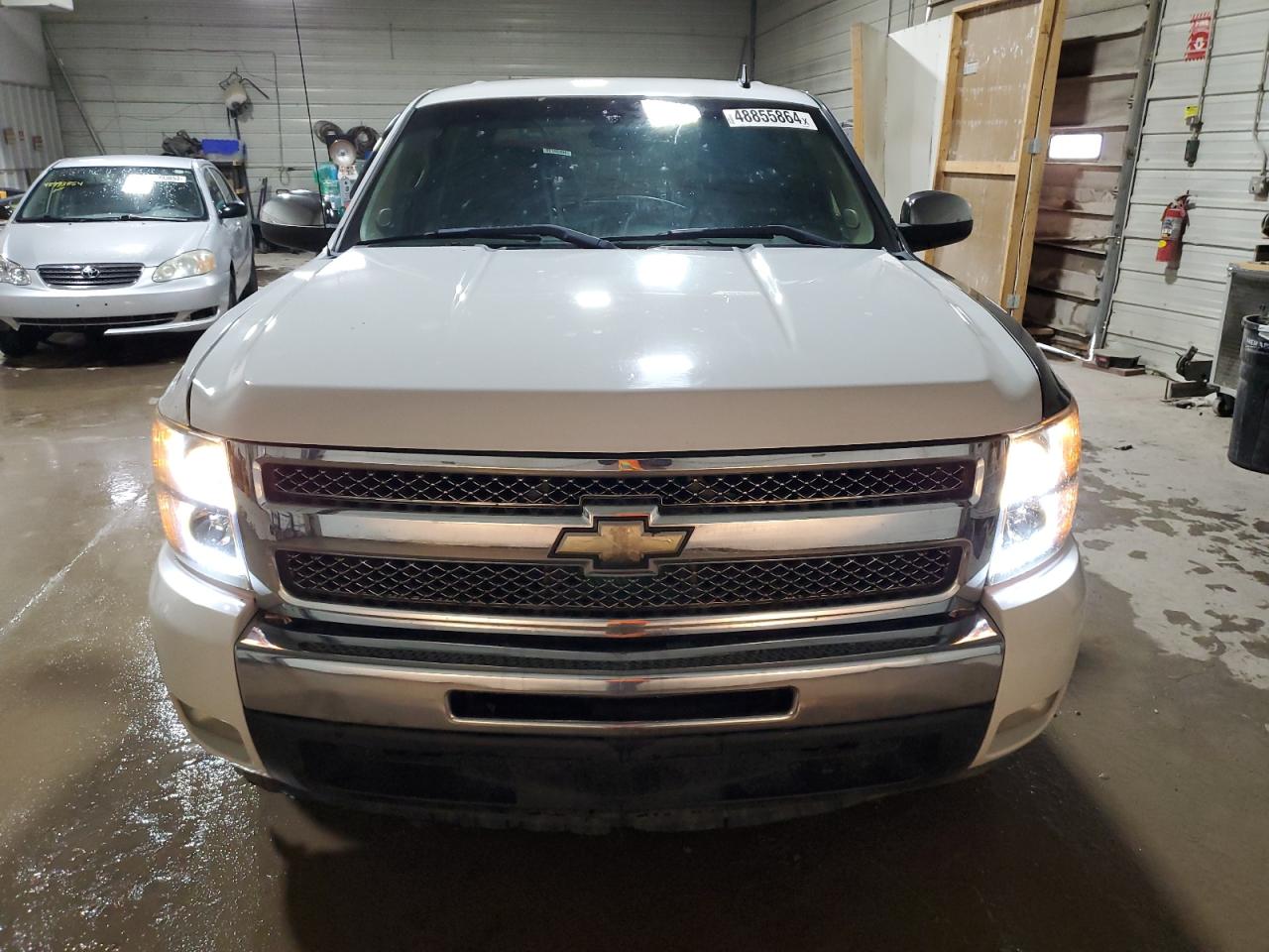 Photo 4 VIN: 3GCPCSE08BG255004 - CHEVROLET SILVERADO 