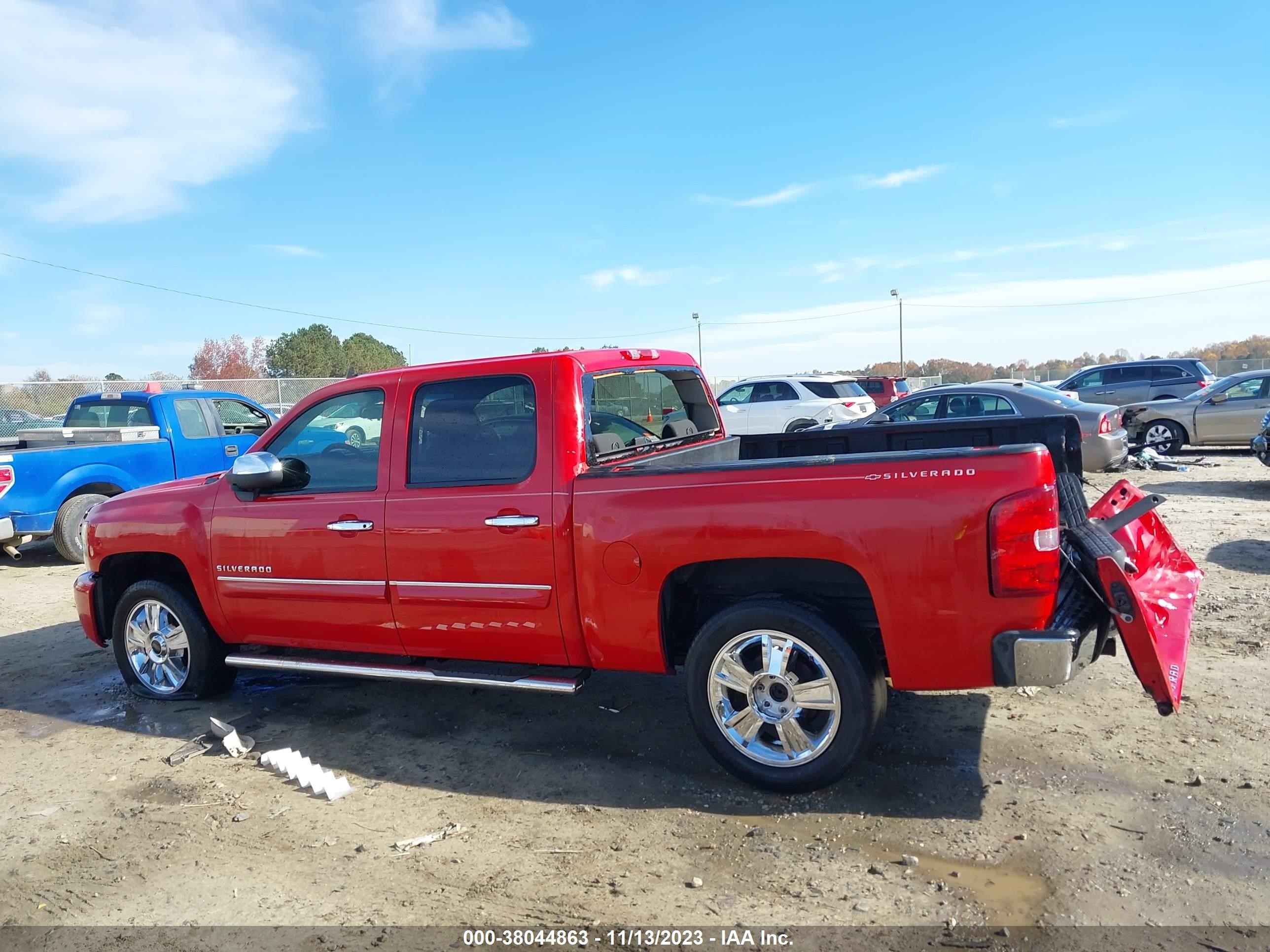 Photo 13 VIN: 3GCPCSE08CG236714 - CHEVROLET SILVERADO 