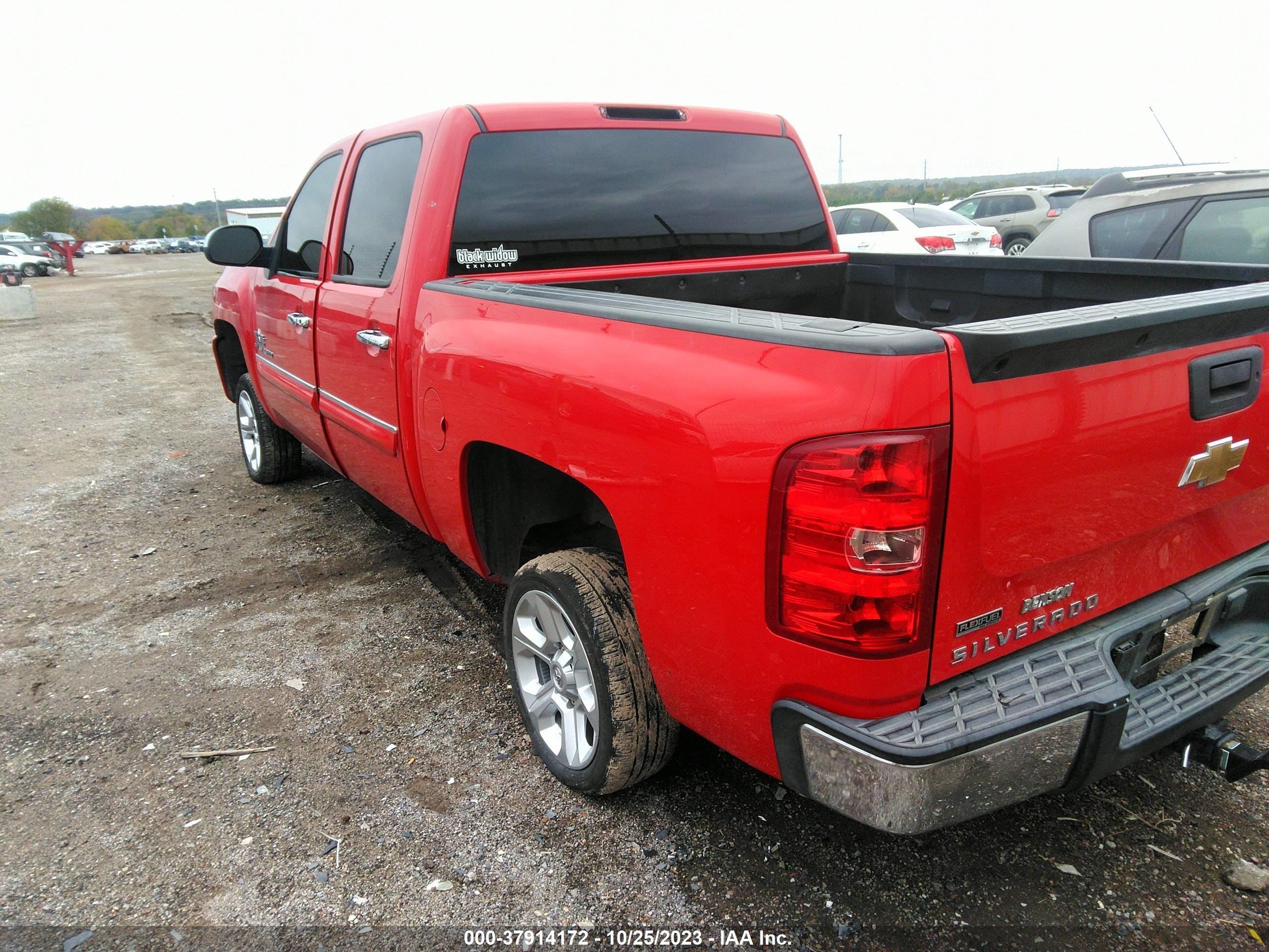 Photo 2 VIN: 3GCPCSE09BG341499 - CHEVROLET SILVERADO 