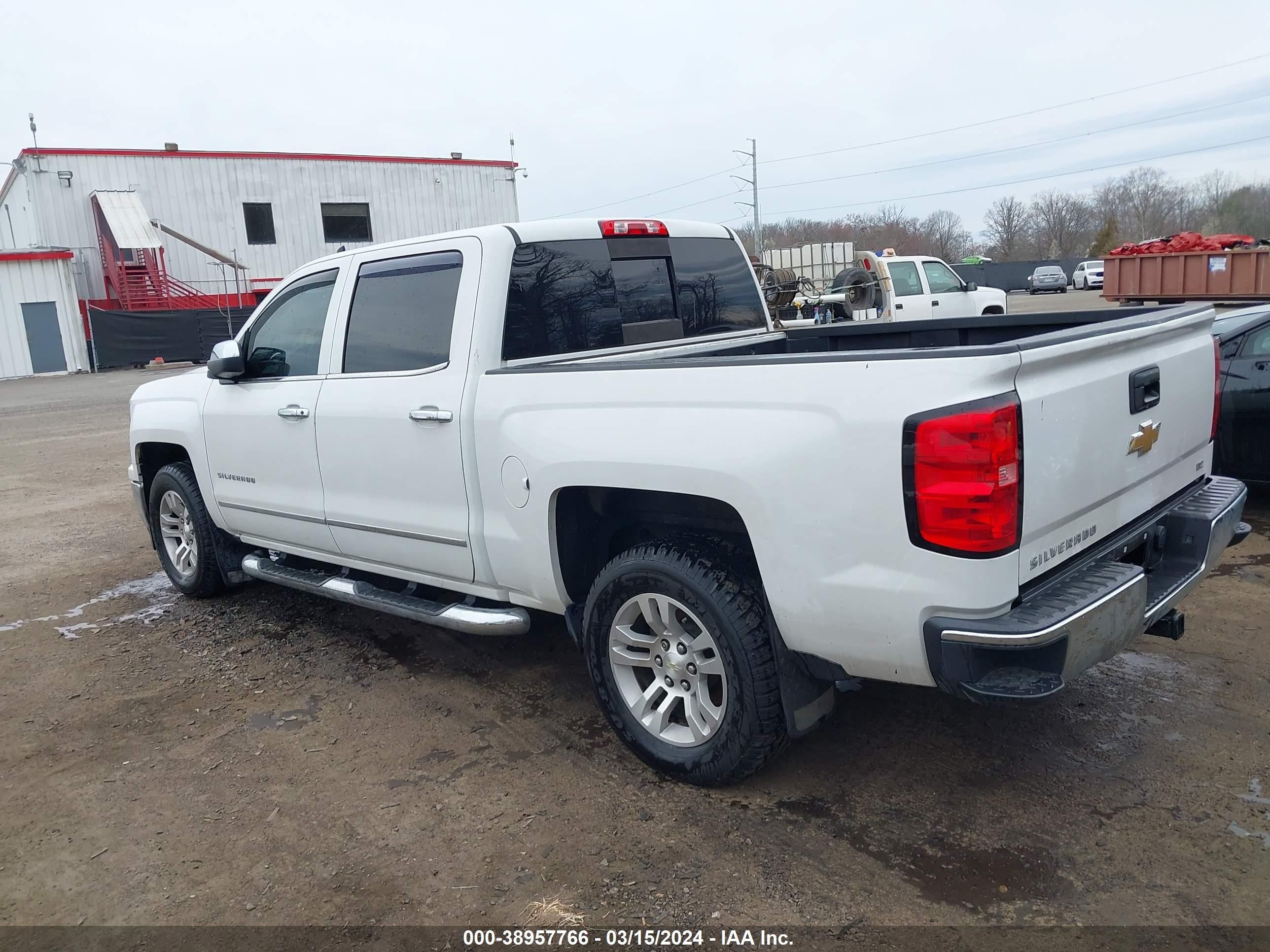 Photo 2 VIN: 3GCPCSEC2FG263955 - CHEVROLET SILVERADO 