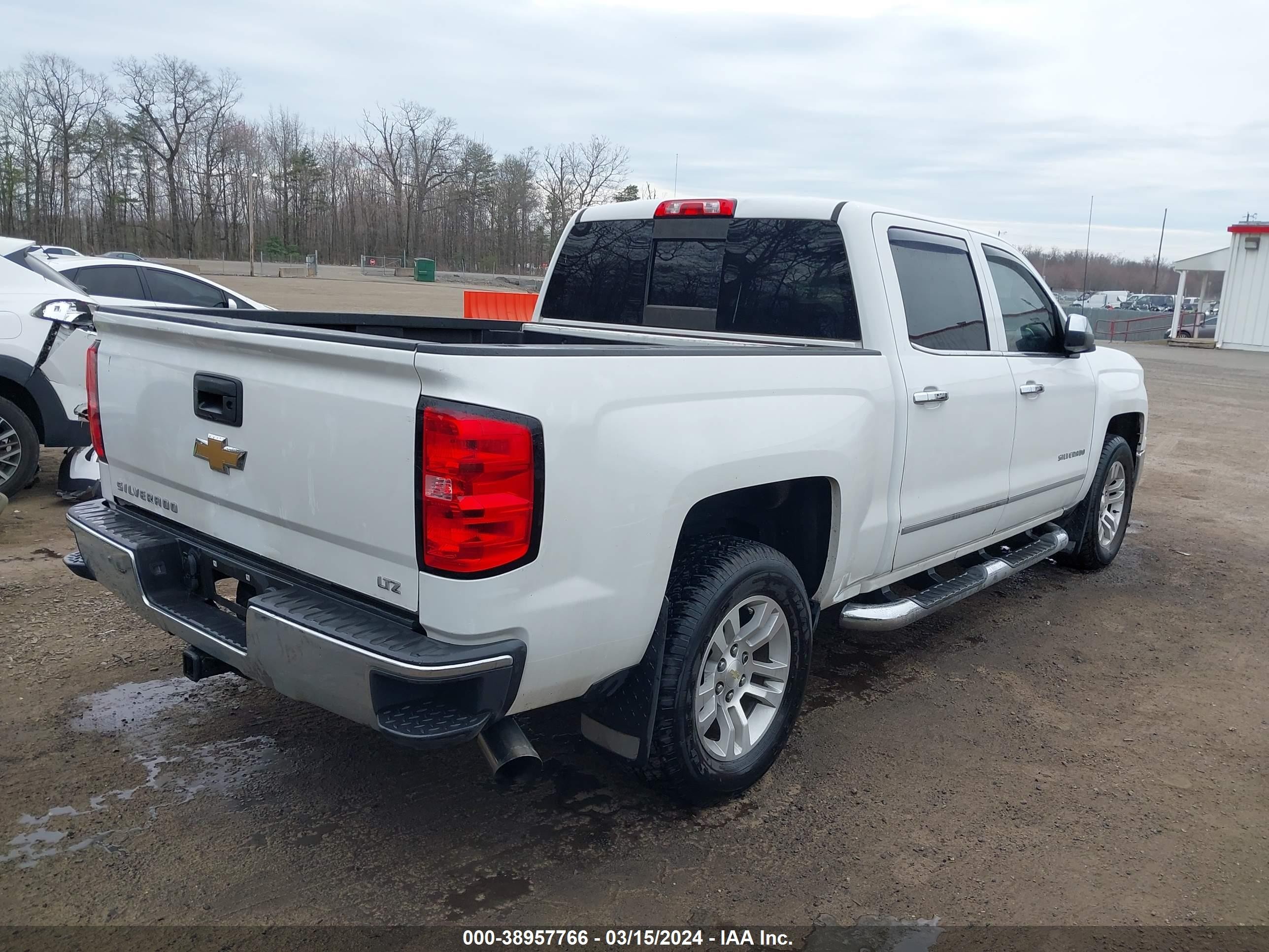 Photo 3 VIN: 3GCPCSEC2FG263955 - CHEVROLET SILVERADO 