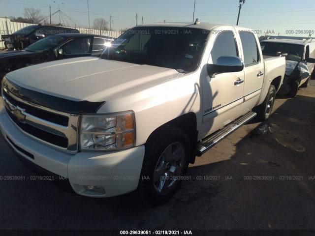 Photo 1 VIN: 3GCPCTE00BG156988 - CHEVROLET SILVERADO 1500 