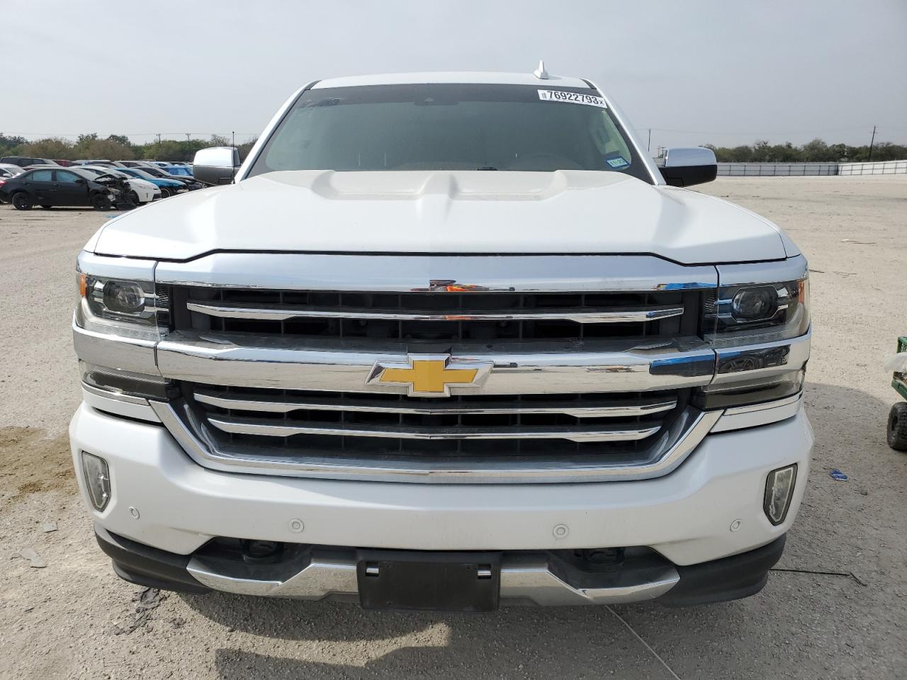 Photo 4 VIN: 3GCPCTEC2JG159903 - CHEVROLET SILVERADO 