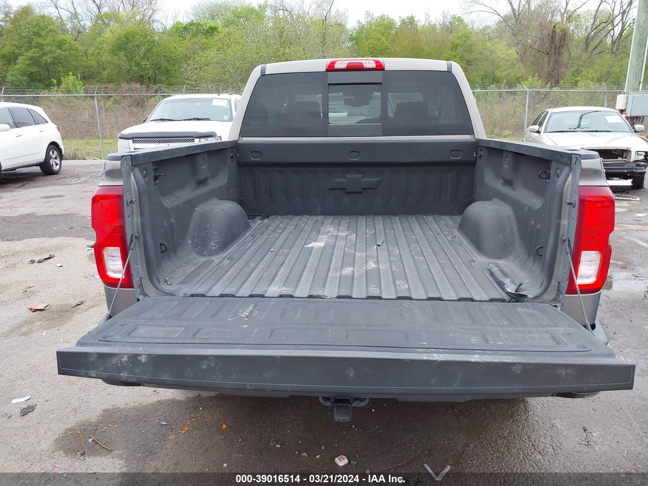 Photo 7 VIN: 3GCPCTEC5HG377733 - CHEVROLET SILVERADO 