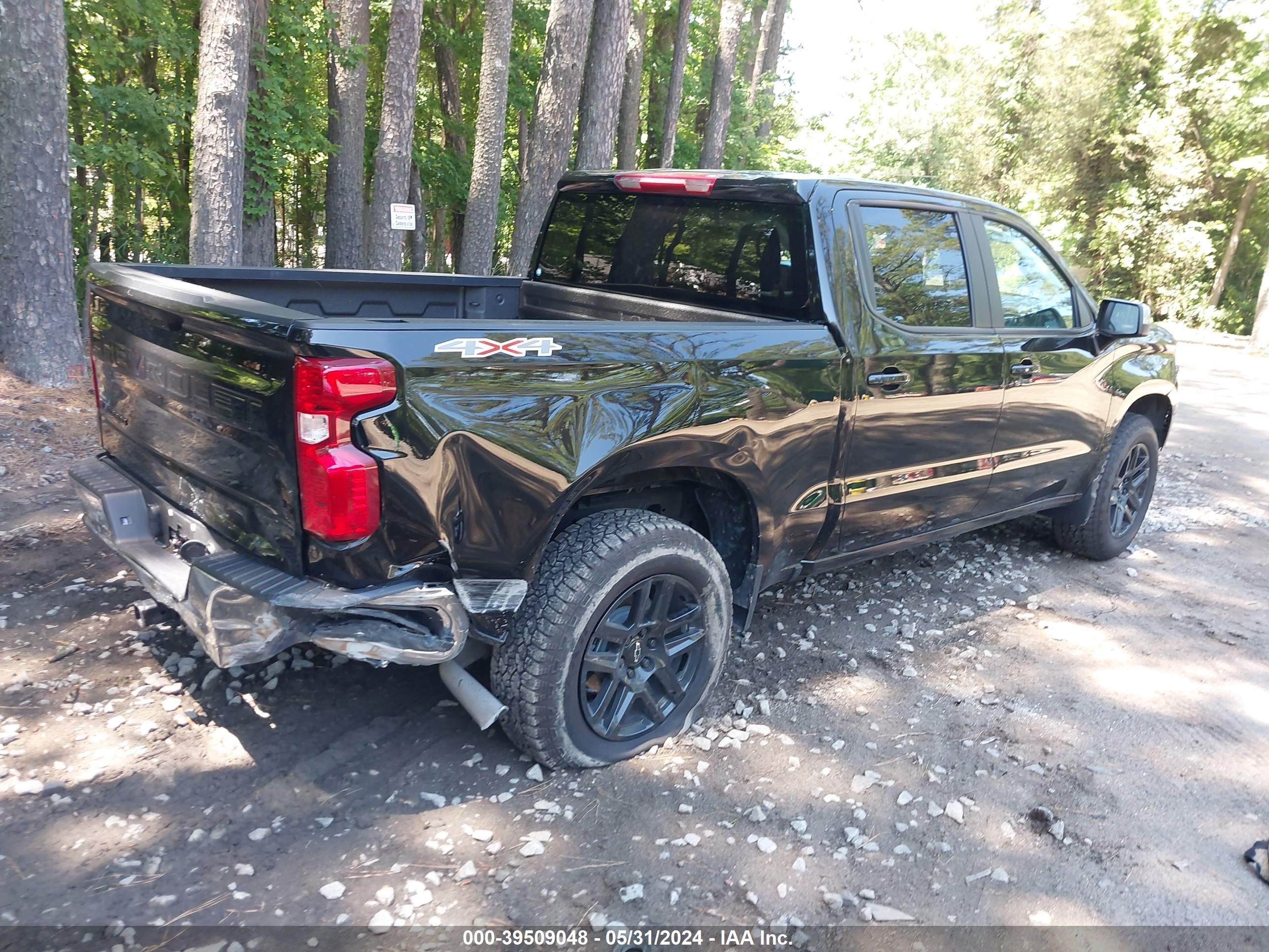 Photo 3 VIN: 3GCPDDEK6PG240762 - CHEVROLET SILVERADO 