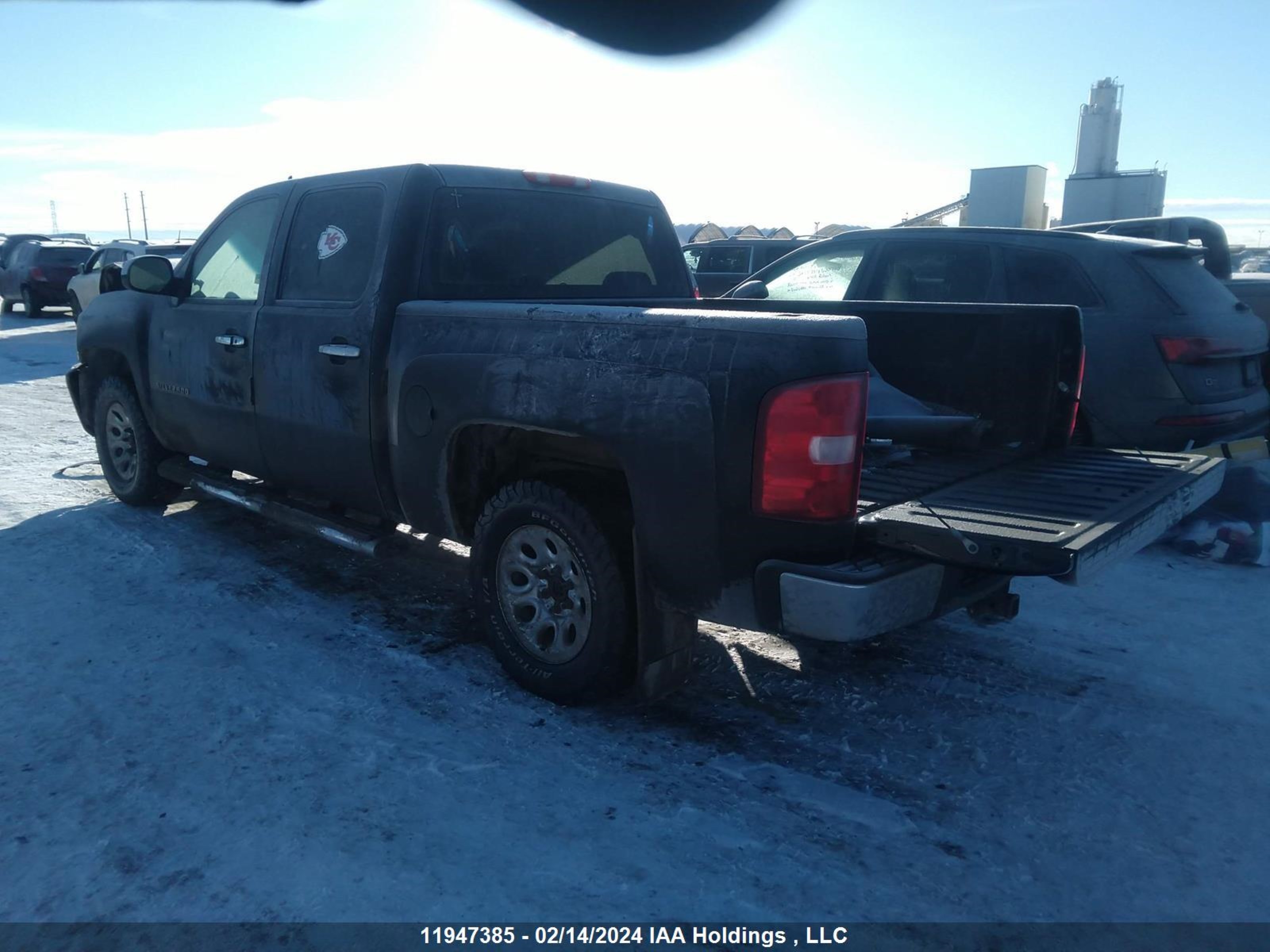 Photo 2 VIN: 3GCPKREA0BG294853 - CHEVROLET SILVERADO 