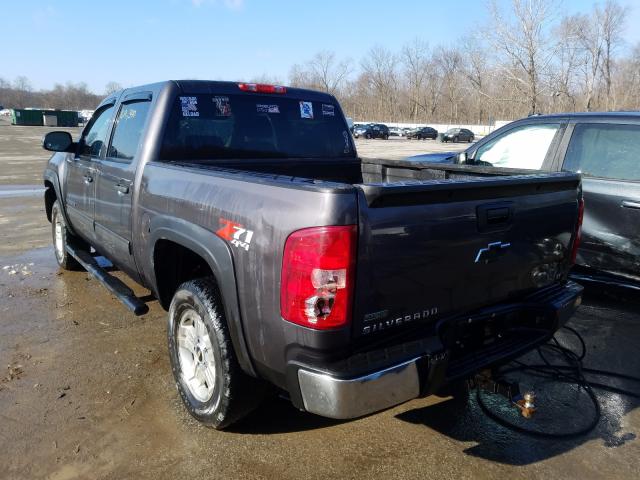 Photo 2 VIN: 3GCPKSE30BG104719 - CHEVROLET SILVERADO 