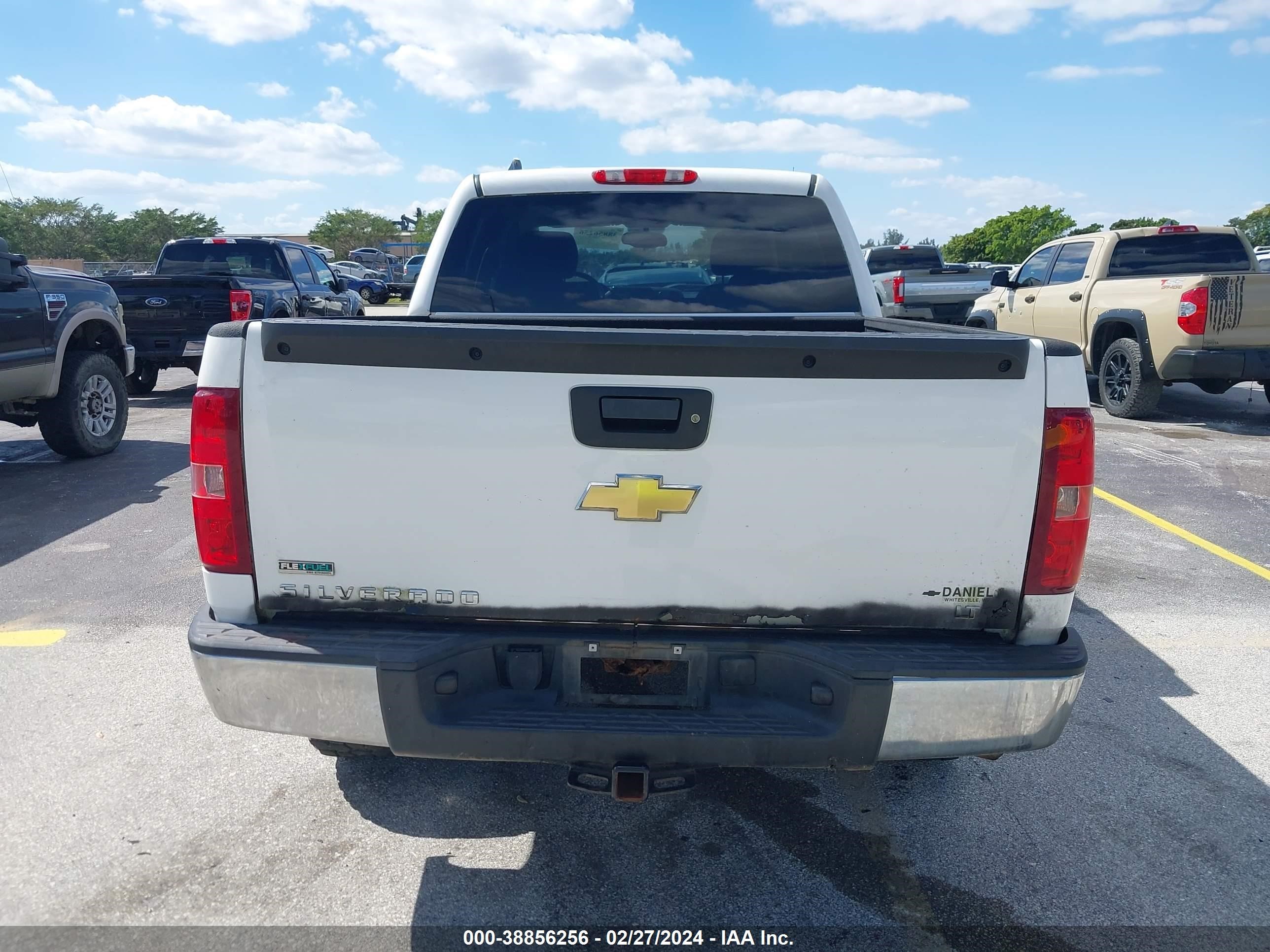 Photo 18 VIN: 3GCPKSE30BG294005 - CHEVROLET SILVERADO 