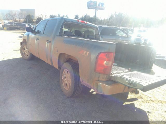 Photo 2 VIN: 3GCPKSE31BG301074 - CHEVROLET SILVERADO 1500 