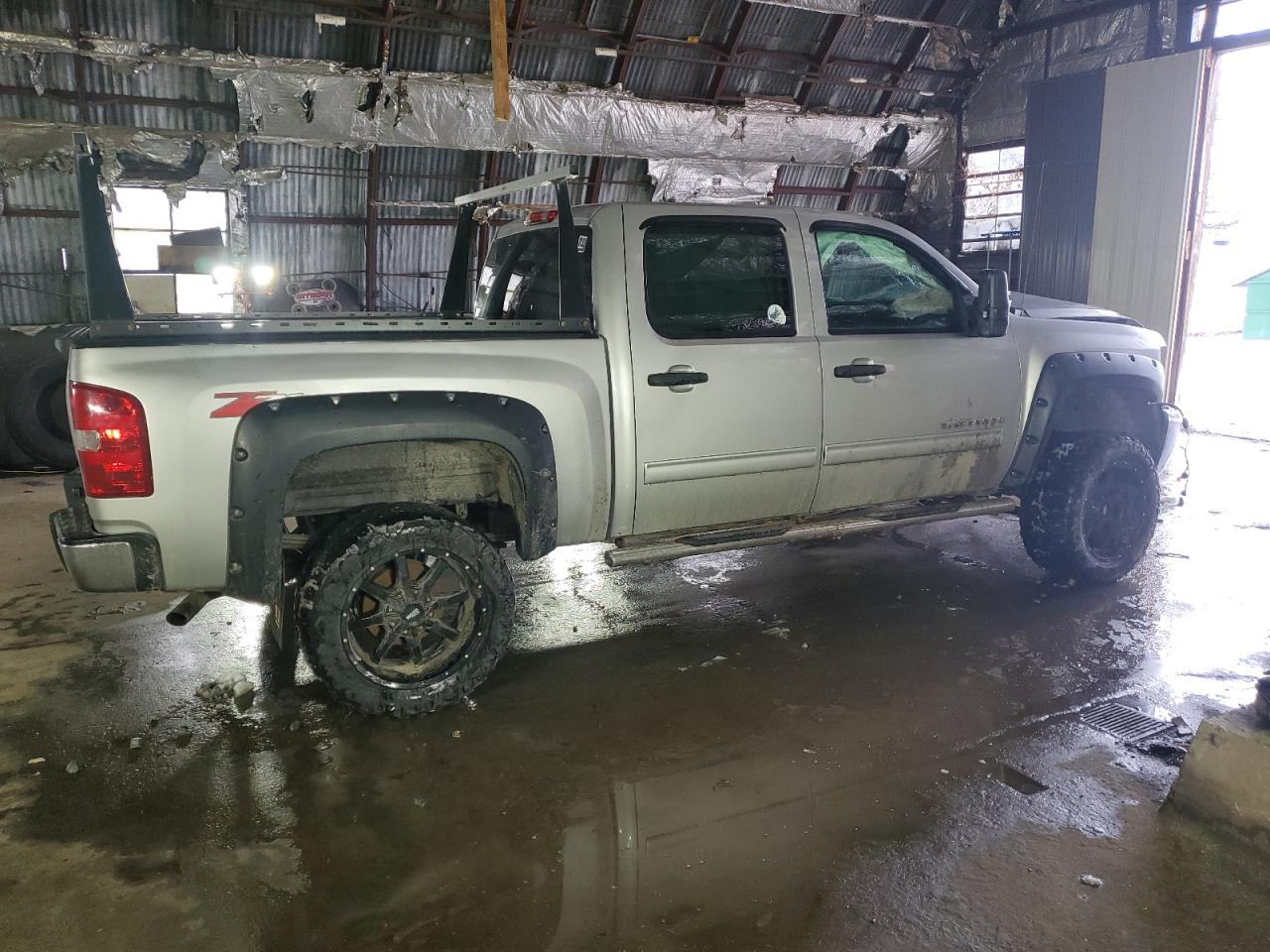 Photo 2 VIN: 3GCPKSE31BG362554 - CHEVROLET SILVERADO 