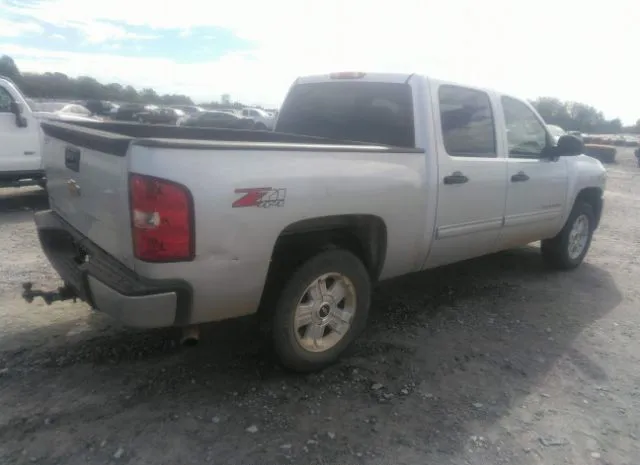 Photo 3 VIN: 3GCPKSE32BG139570 - CHEVROLET SILVERADO 1500 