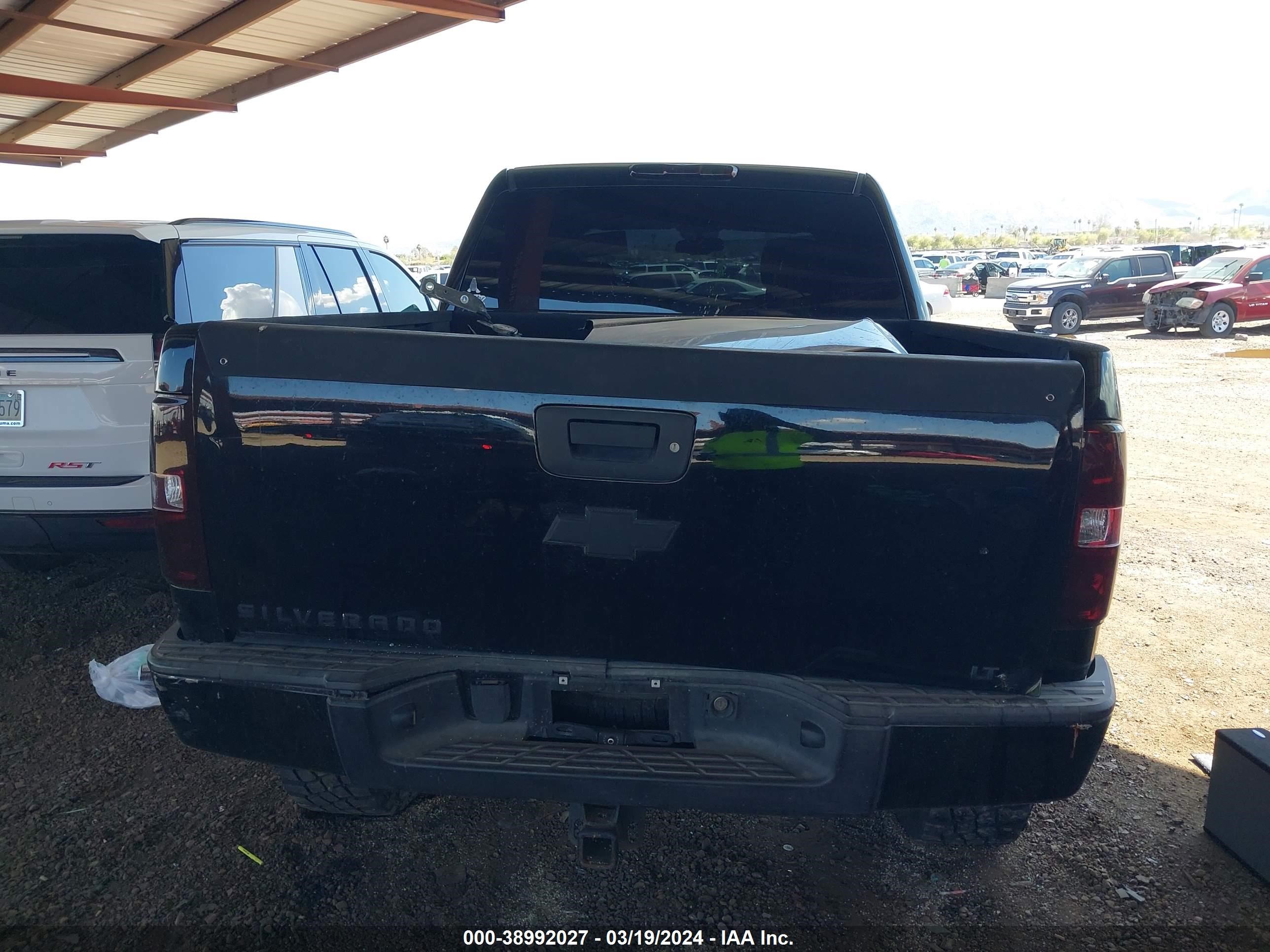 Photo 16 VIN: 3GCPKSE32BG157132 - CHEVROLET SILVERADO 