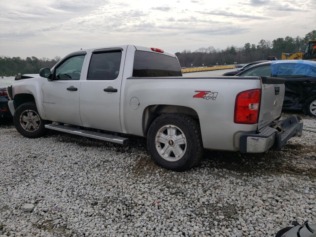 Photo 1 VIN: 3GCPKSE32BG267758 - CHEVROLET SILVERADO 