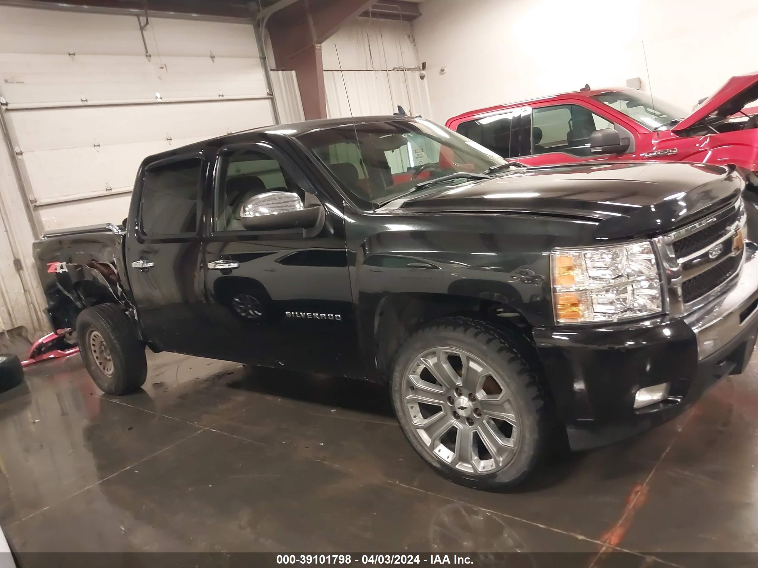 Photo 13 VIN: 3GCPKSE32BG374387 - CHEVROLET SILVERADO 