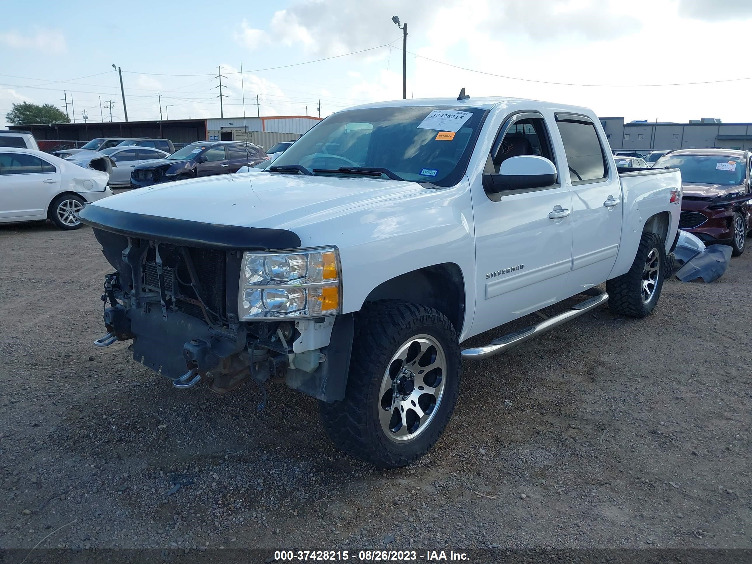 Photo 1 VIN: 3GCPKSE32BG396440 - CHEVROLET SILVERADO 