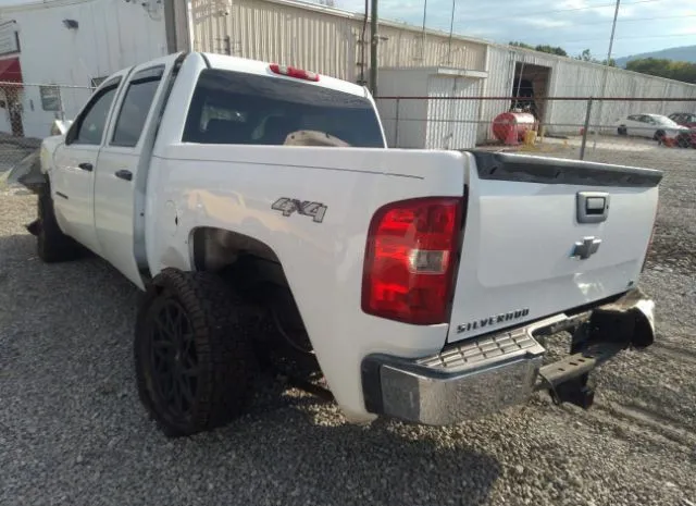 Photo 2 VIN: 3GCPKSE34BG179276 - CHEVROLET SILVERADO 1500 