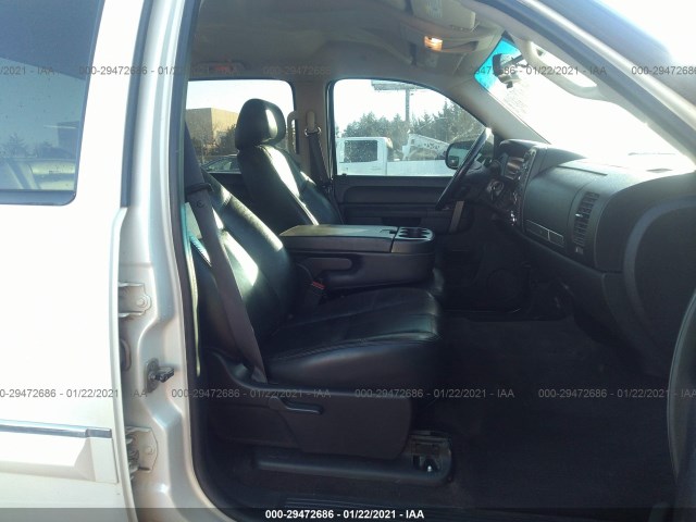 Photo 4 VIN: 3GCPKSE34BG247818 - CHEVROLET SILVERADO 1500 