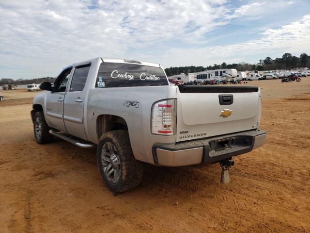 Photo 2 VIN: 3GCPKSE35BG205321 - CHEVROLET SILVERADO 