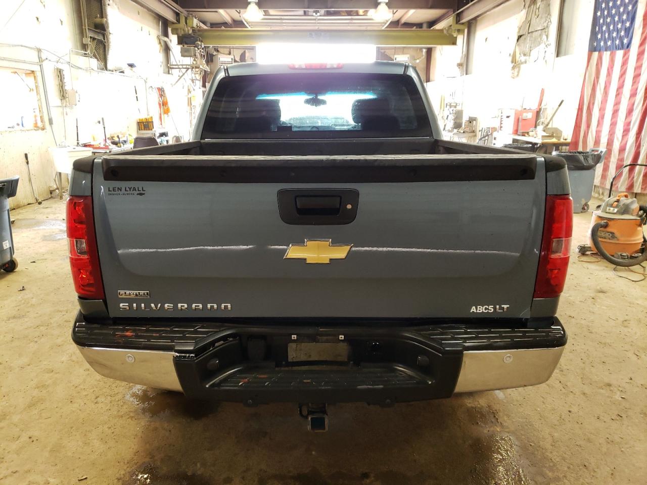 Photo 5 VIN: 3GCPKSE35BG322879 - CHEVROLET SILVERADO 