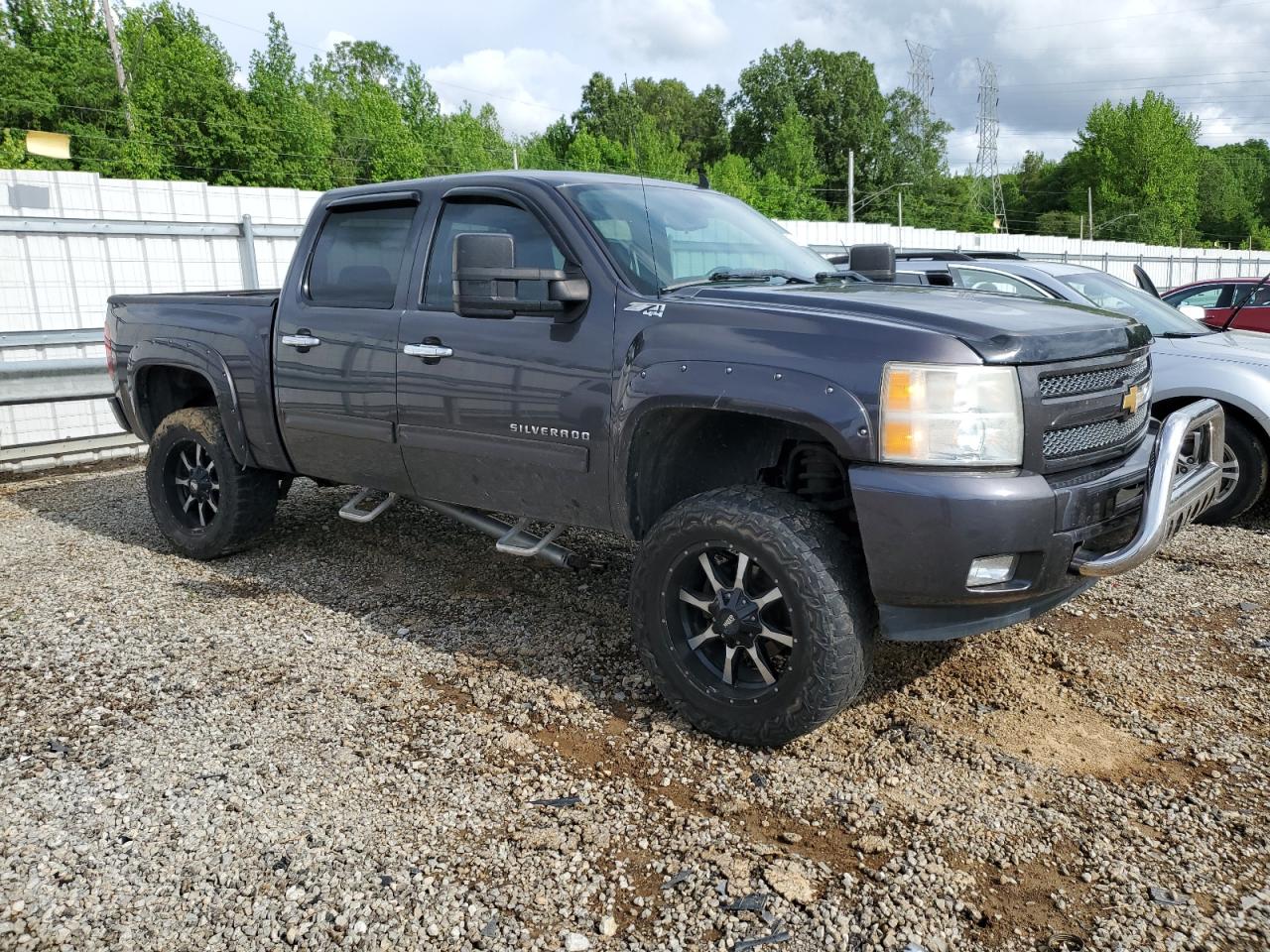 Photo 3 VIN: 3GCPKSE35BG323966 - CHEVROLET SILVERADO 