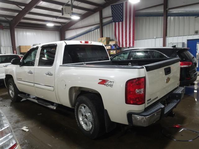 Photo 2 VIN: 3GCPKSE35BG340377 - CHEVROLET SILVERADO 