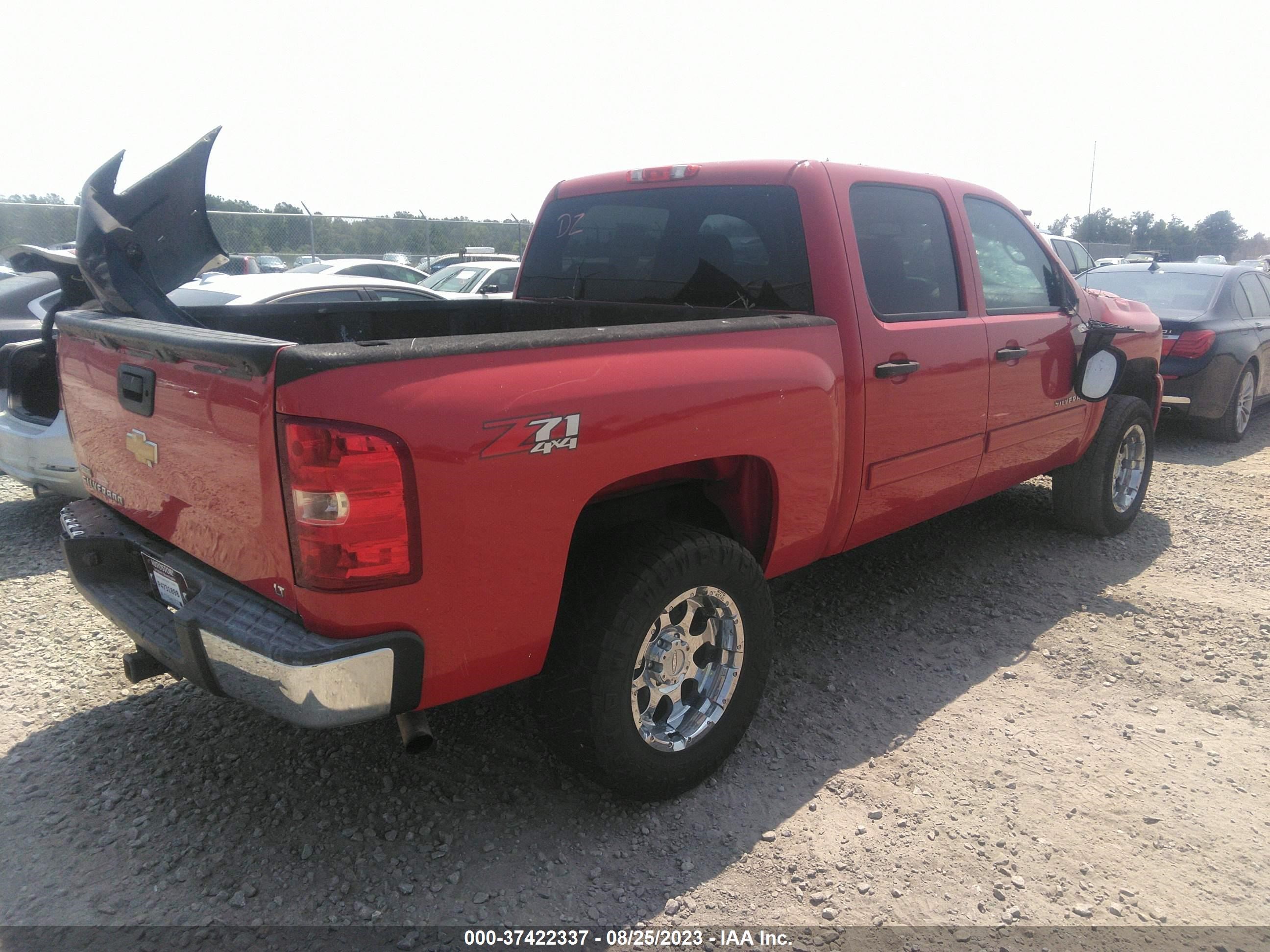 Photo 3 VIN: 3GCPKSE36BG364834 - CHEVROLET SILVERADO 