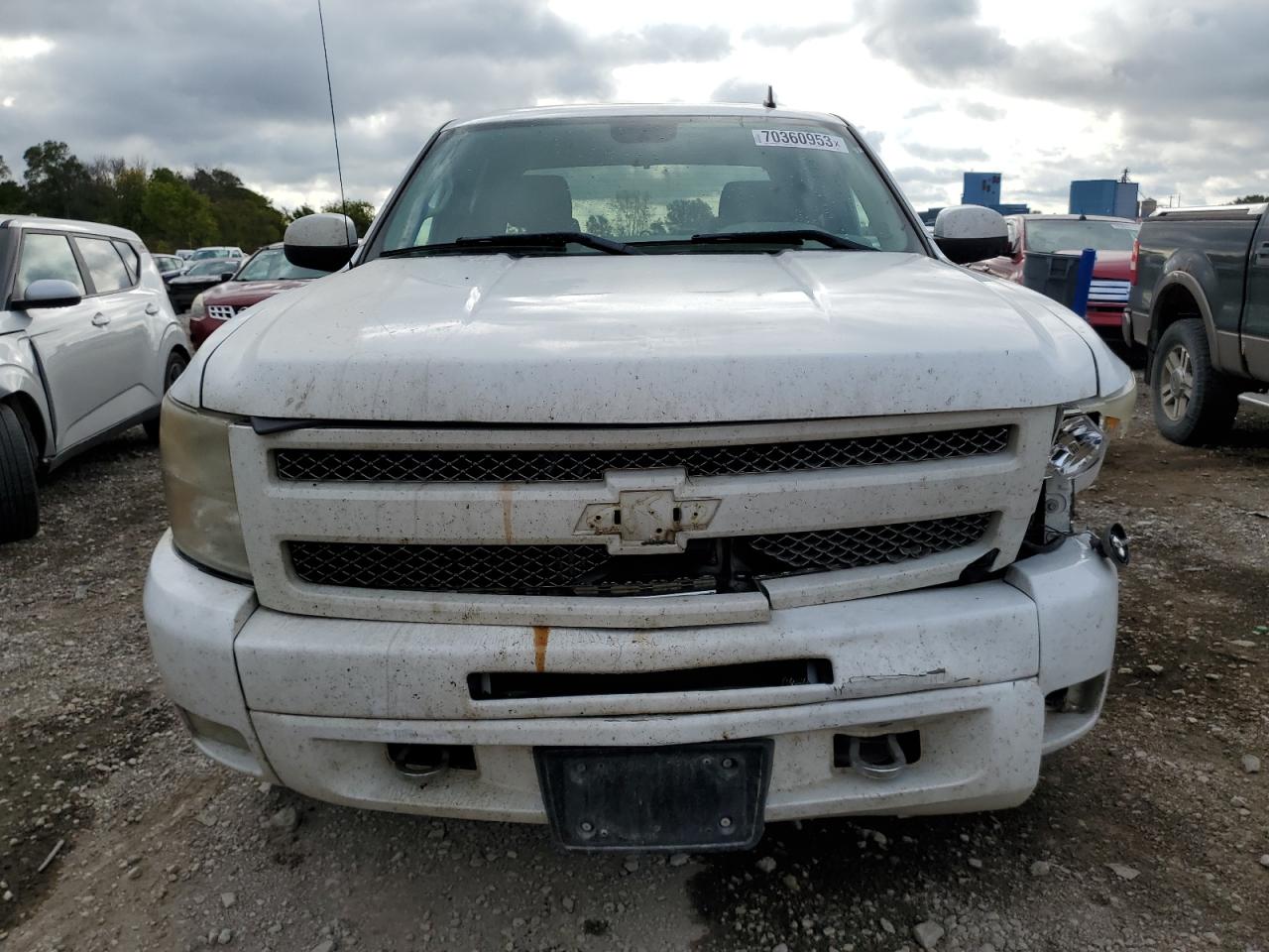 Photo 4 VIN: 3GCPKSE37BG140035 - CHEVROLET SILVERADO 