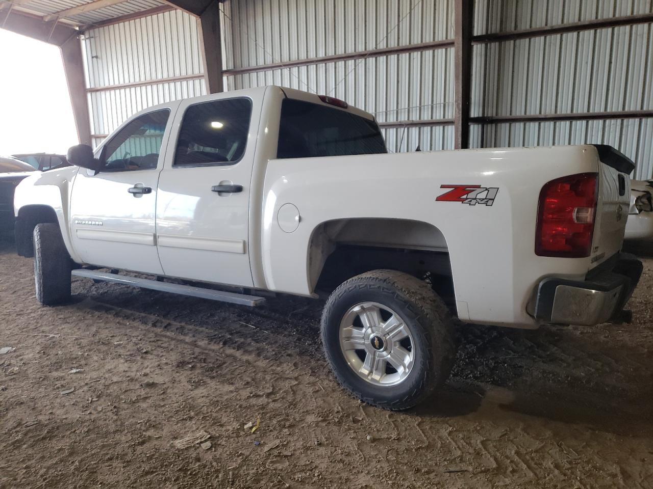 Photo 1 VIN: 3GCPKSE37BG316369 - CHEVROLET SILVERADO 