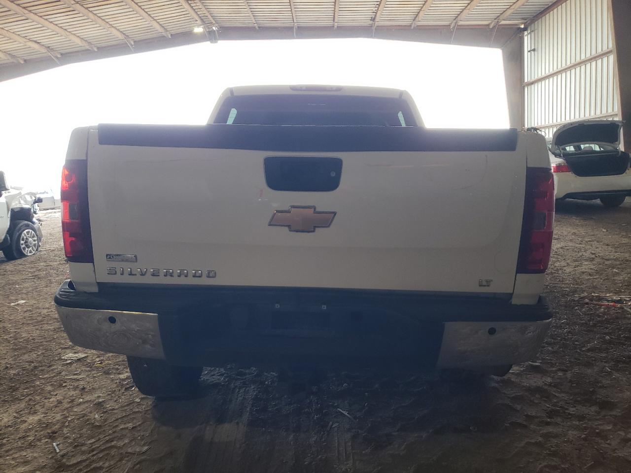 Photo 5 VIN: 3GCPKSE37BG316369 - CHEVROLET SILVERADO 