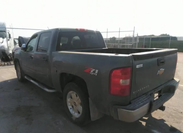 Photo 2 VIN: 3GCPKSE38BG122594 - CHEVROLET SILVERADO 1500 