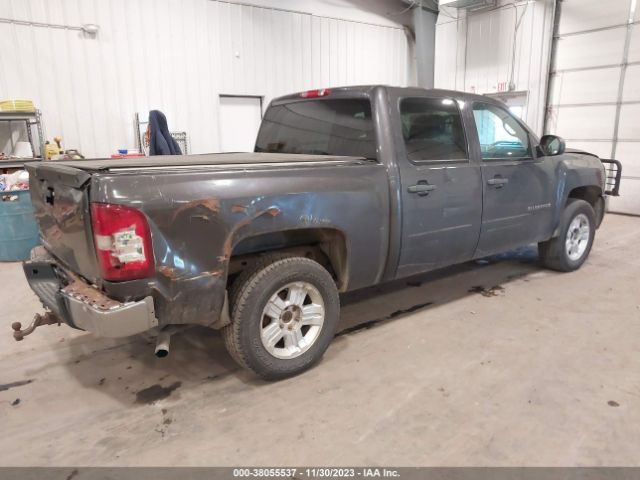 Photo 3 VIN: 3GCPKSE38BG184495 - CHEVROLET SILVERADO 1500 