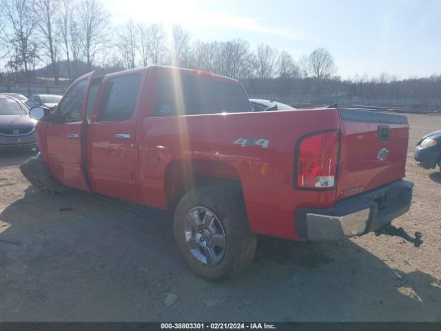 Photo 2 VIN: 3GCPKSE38BG265867 - CHEVROLET SILVERADO 1500 