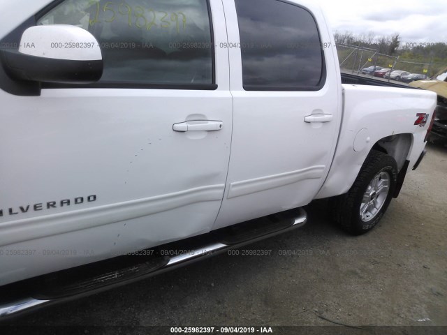 Photo 5 VIN: 3GCPKSE39BG220565 - CHEVROLET SILVERADO 1500 