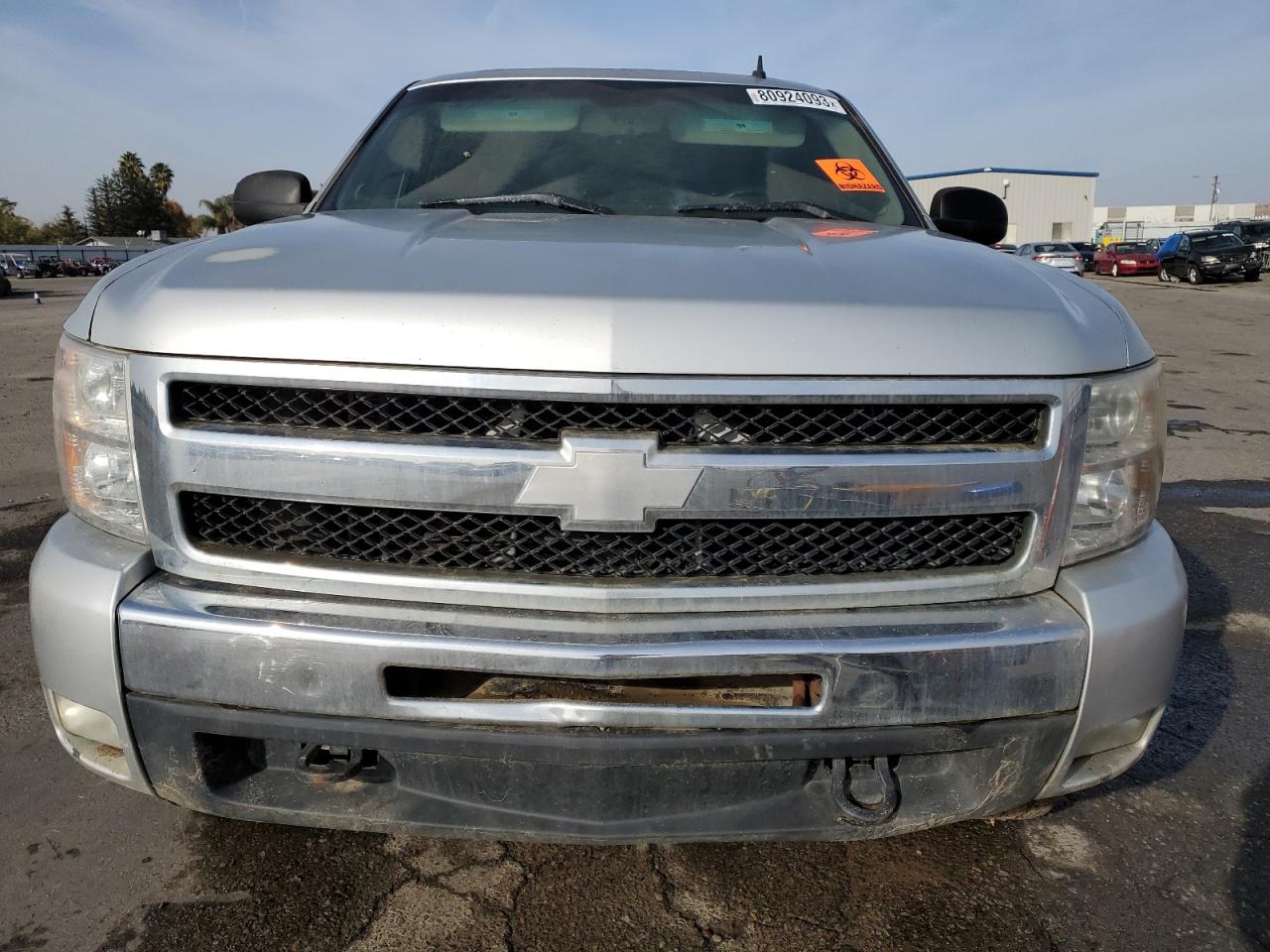 Photo 4 VIN: 3GCPKSE39BG235227 - CHEVROLET SILVERADO 