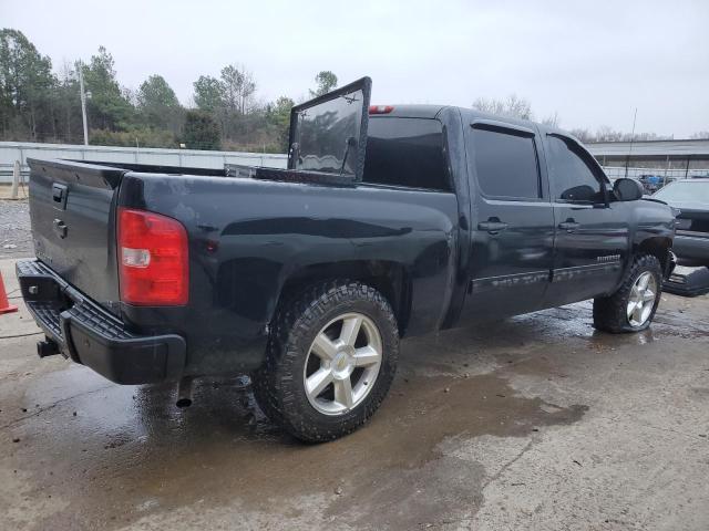 Photo 2 VIN: 3GCPKSE3XBG125741 - CHEVROLET SILVERADO 